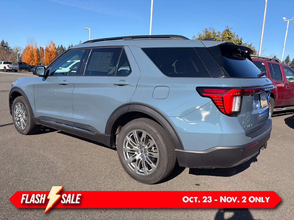 Certified 2025 Ford Explorer Active w/ Active Comfort Package AWD/4WD image 11