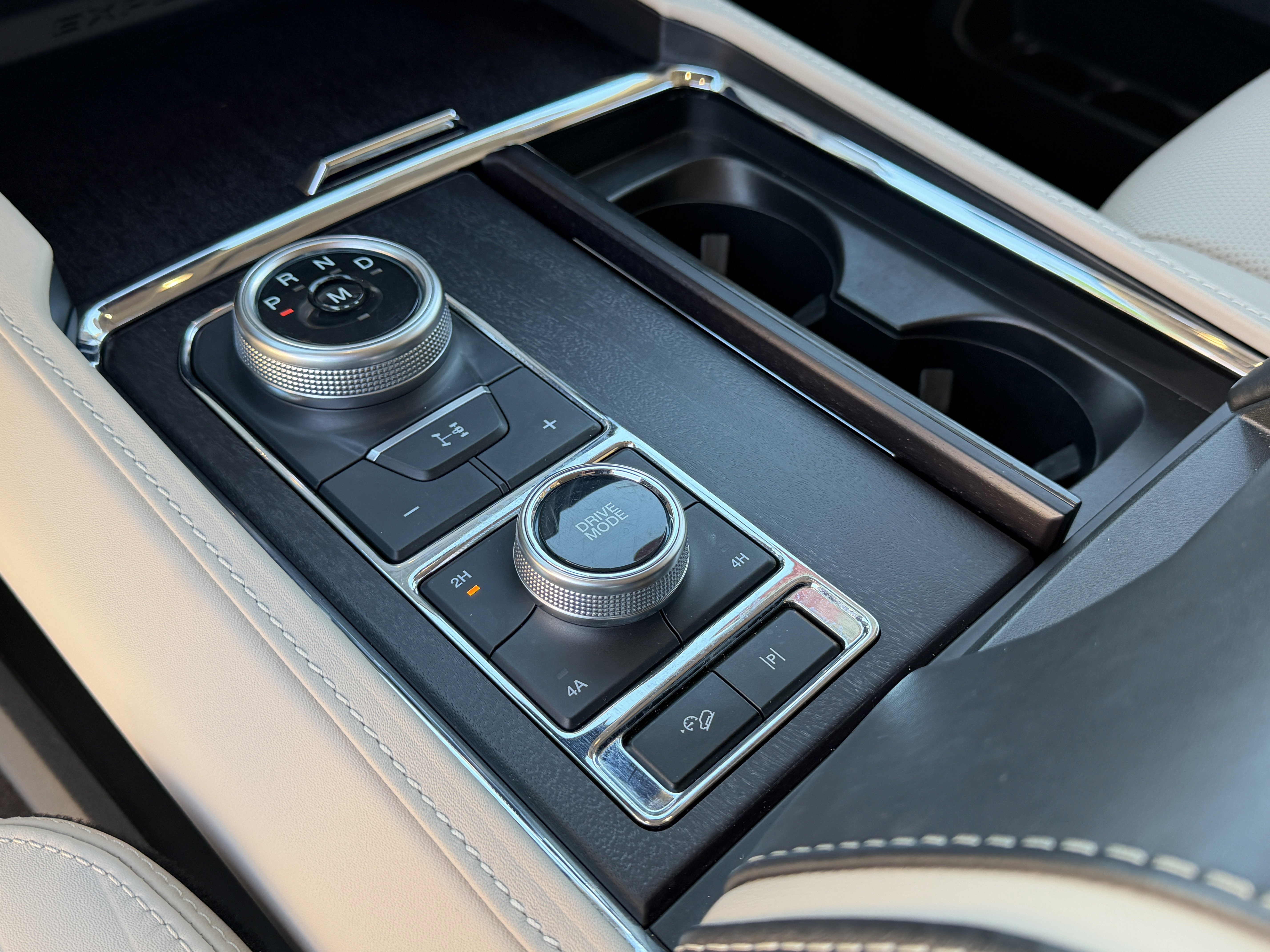 Certified 2023 Ford Expedition Platinum image 21