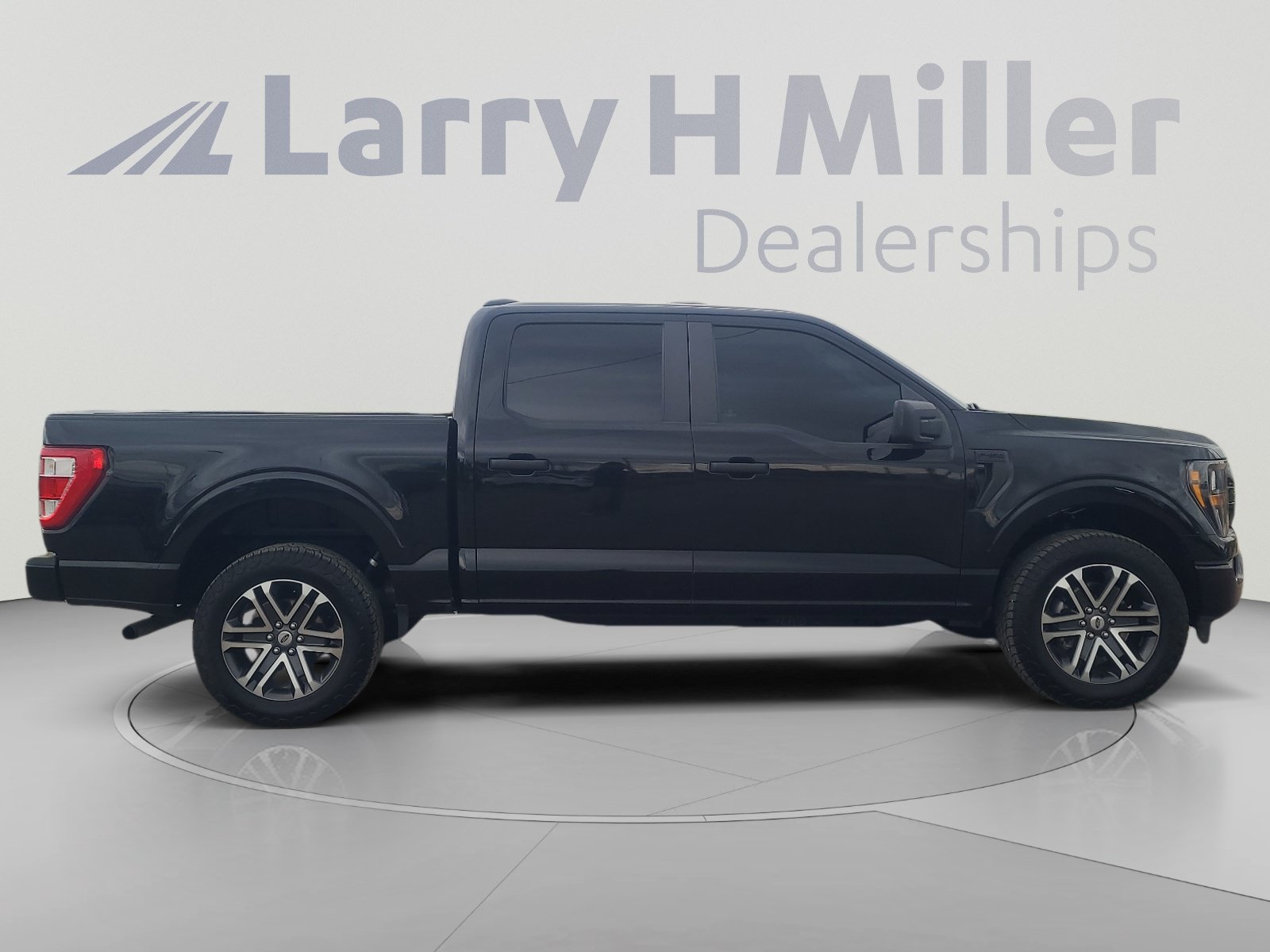 Certified 2023 Ford F150 XL w/ STX Appearance Package AWD/4WD image 6