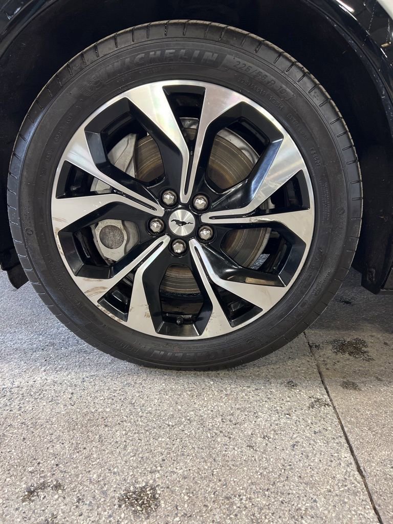 Certified 2021 Ford Mustang Mach-E Premium image 15