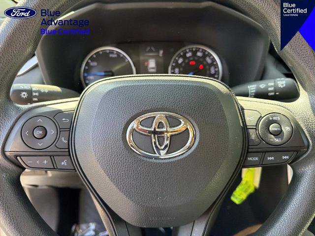 Used 2021 Toyota RAV4 LE AWD/4WD image 19