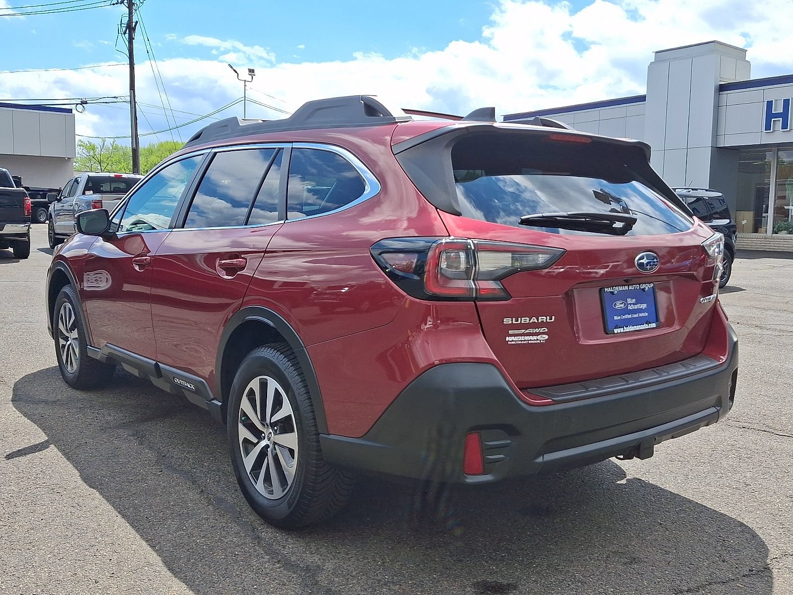 Used 2021 Subaru Outback Premium AWD/4WD image 5