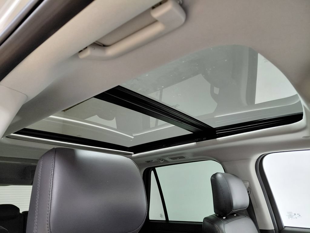 Certified 2025 Ford Expedition Active AWD/4WD image 6