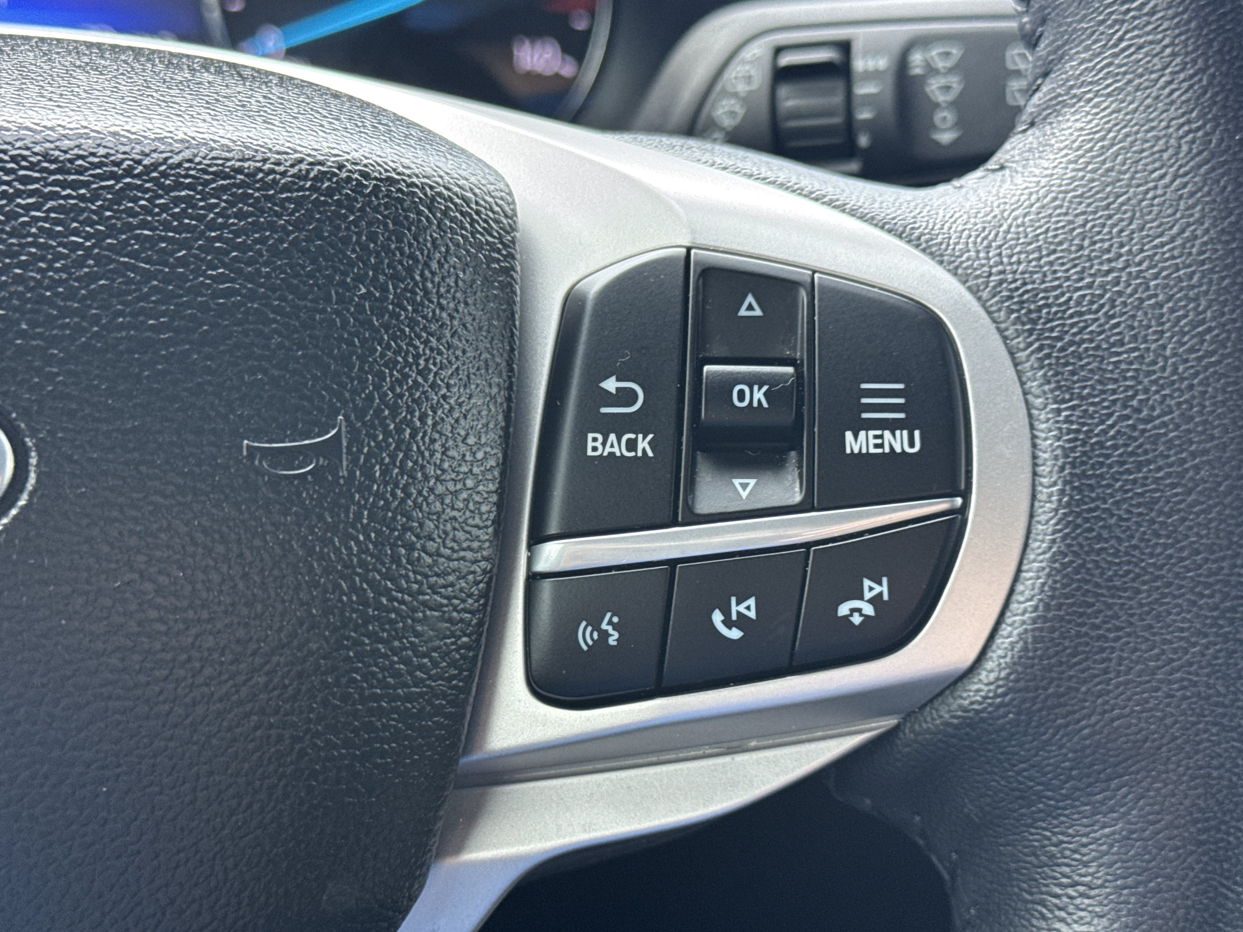 Certified 2023 Ford Explorer XLT AWD/4WD image 17