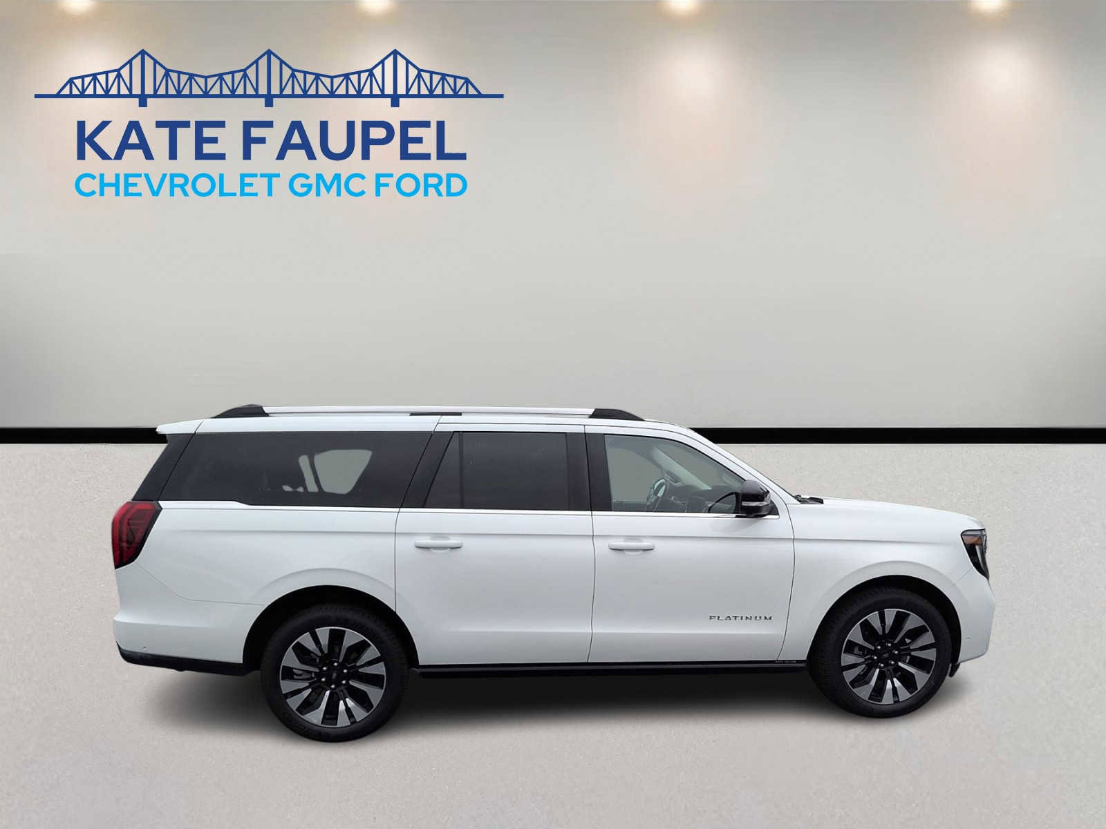 Certified 2025 Ford Expedition Max Platinum w/ Driver's Package AWD/4WD image 8