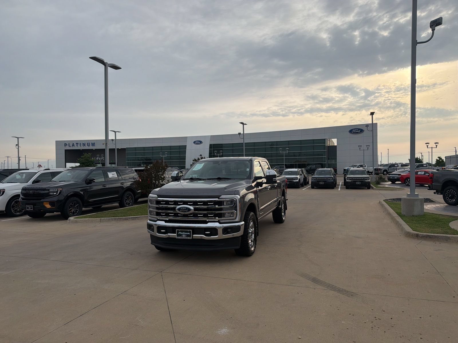 Certified 2023 Ford F250 Lariat w/ Lariat Ultimate Package AWD/4WD image 27