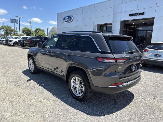 Used 2024 Jeep Grand Cherokee Laredo X RWD image 13