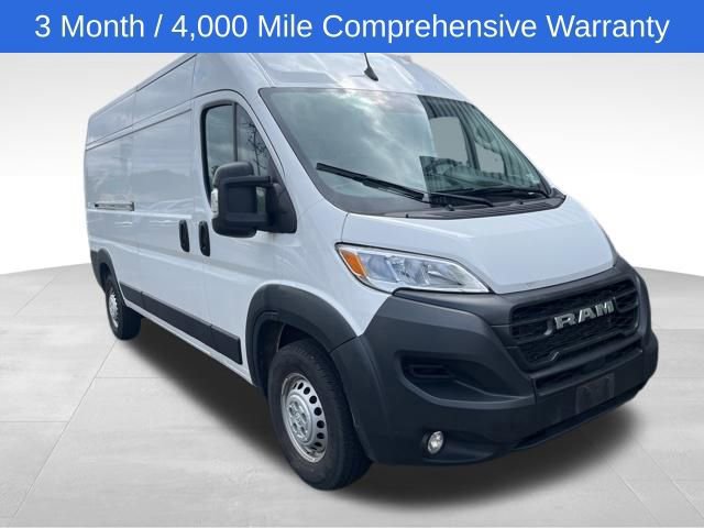 Used 2025 RAM ProMaster 2500 w/ Convenience Group FWD image 4