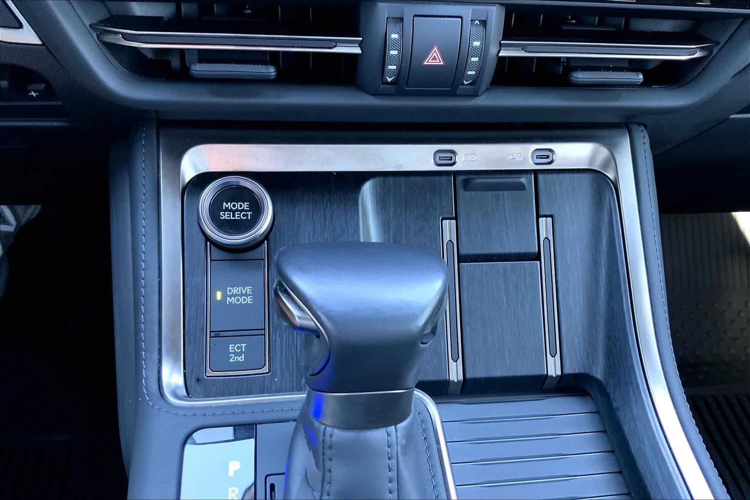 Used 2024 Lexus GX 550 AWD/4WD image 34