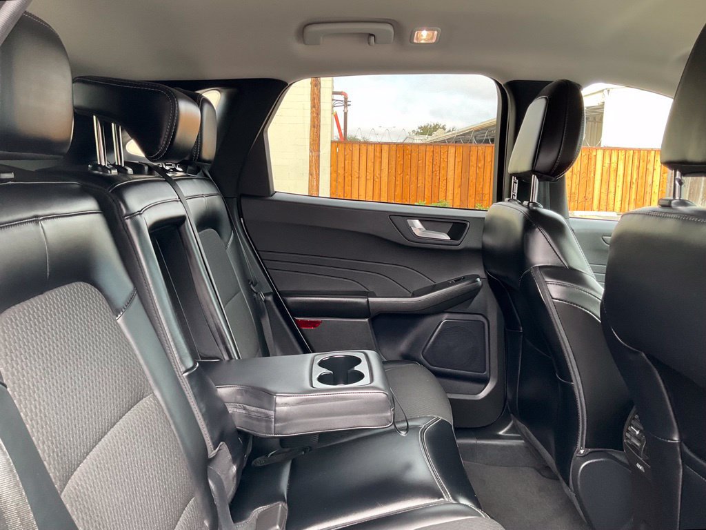 Certified 2024 Ford Escape SE FWD image 25