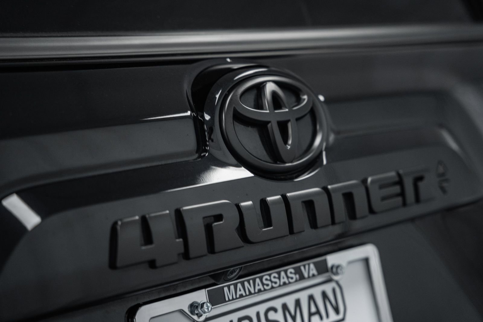 Used 2024 Toyota 4Runner SR5 Premium w/ Moonroof Package AWD/4WD image 10