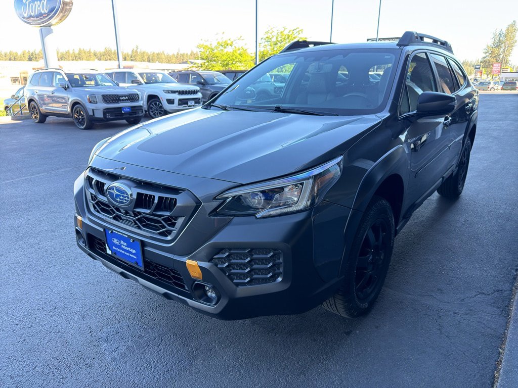 Used 2024 Subaru Outback Wilderness AWD/4WD image 3