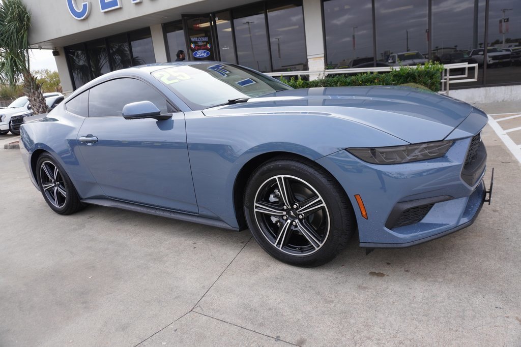 Certified 2025 Ford Mustang Premium image 5