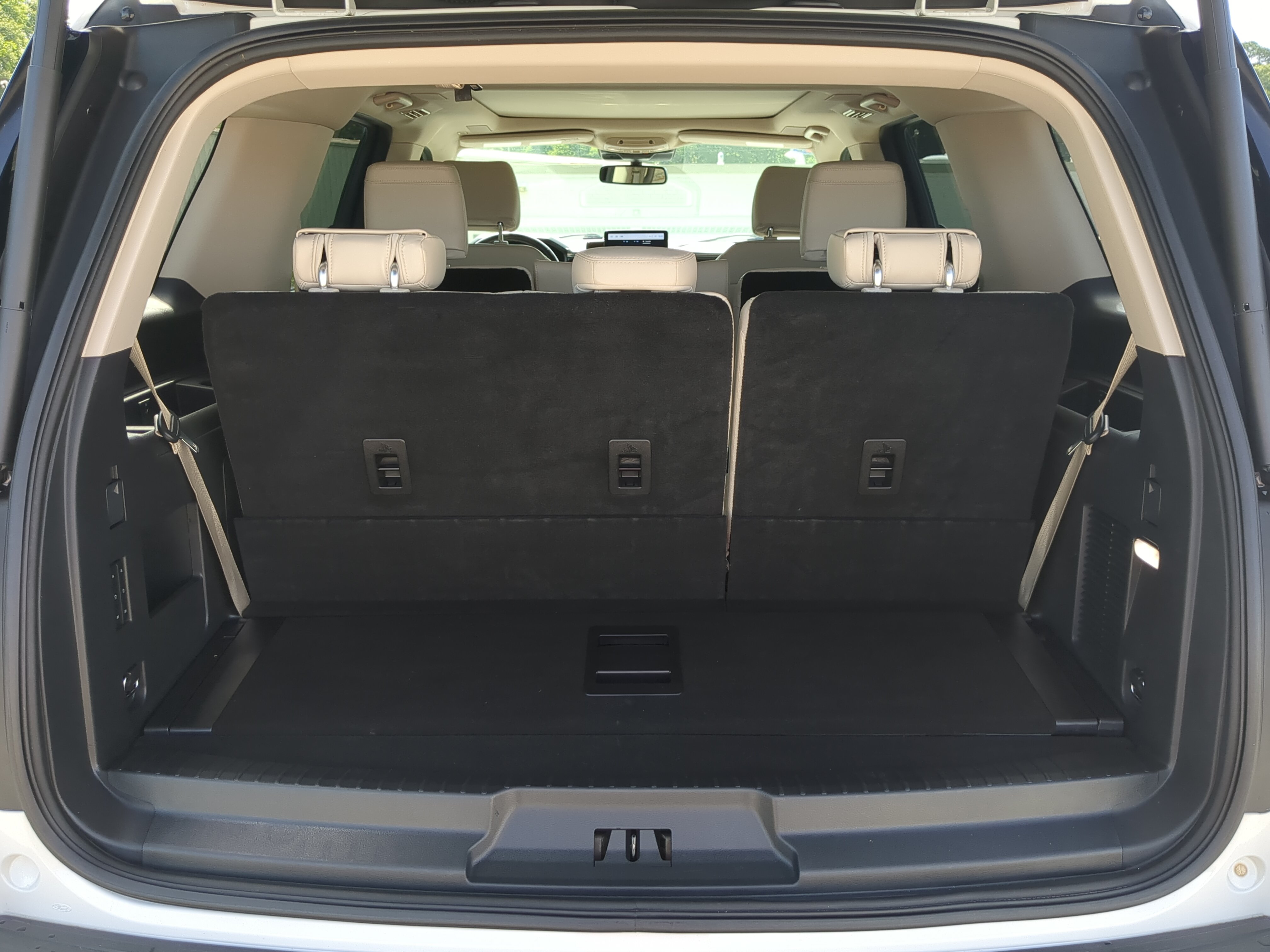 Certified 2023 Ford Expedition Platinum AWD/4WD image 11