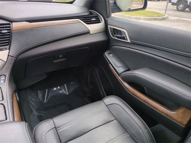 Used 2019 GMC Yukon XL Denali w/ Denali Ultimate Package image 17