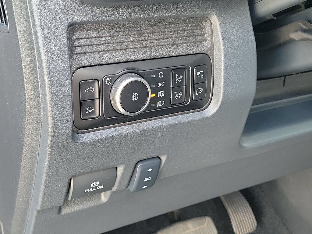 Certified 2025 Ford F250 Lariat w/ Chrome Package AWD/4WD image 24