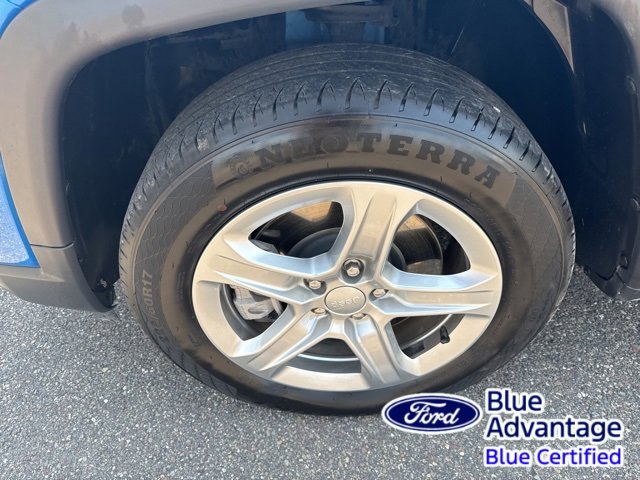 Used 2024 Jeep Compass Latitude image 38