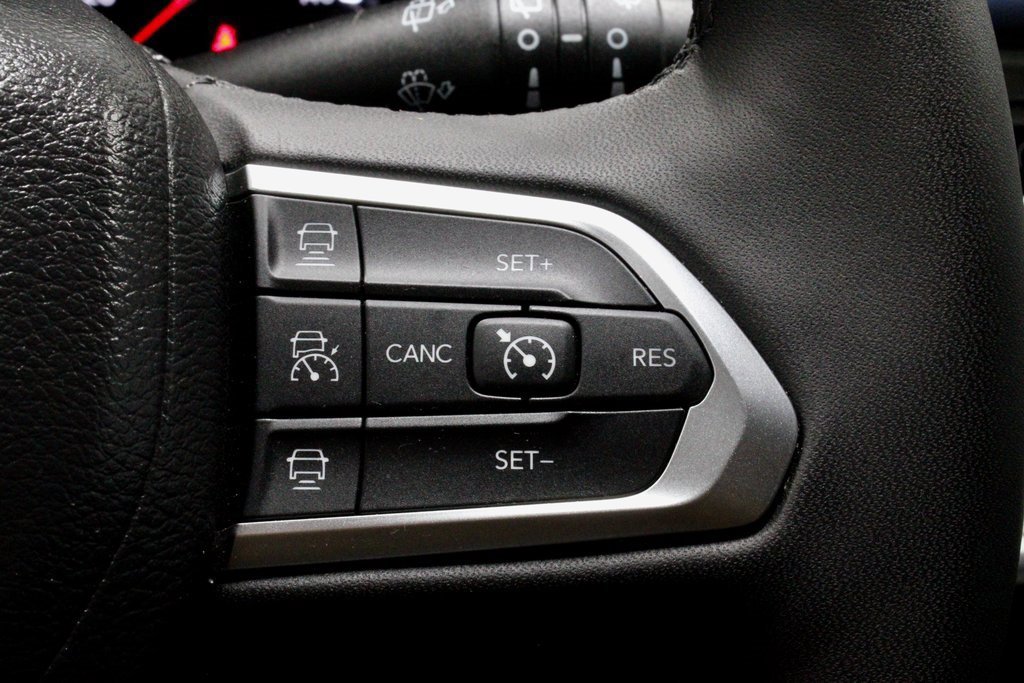 Used 2024 Jeep Compass Limited image 28