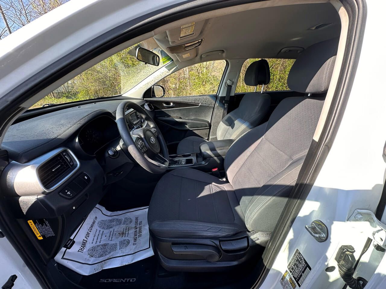 Used 2016 Kia Sorento LX image 12