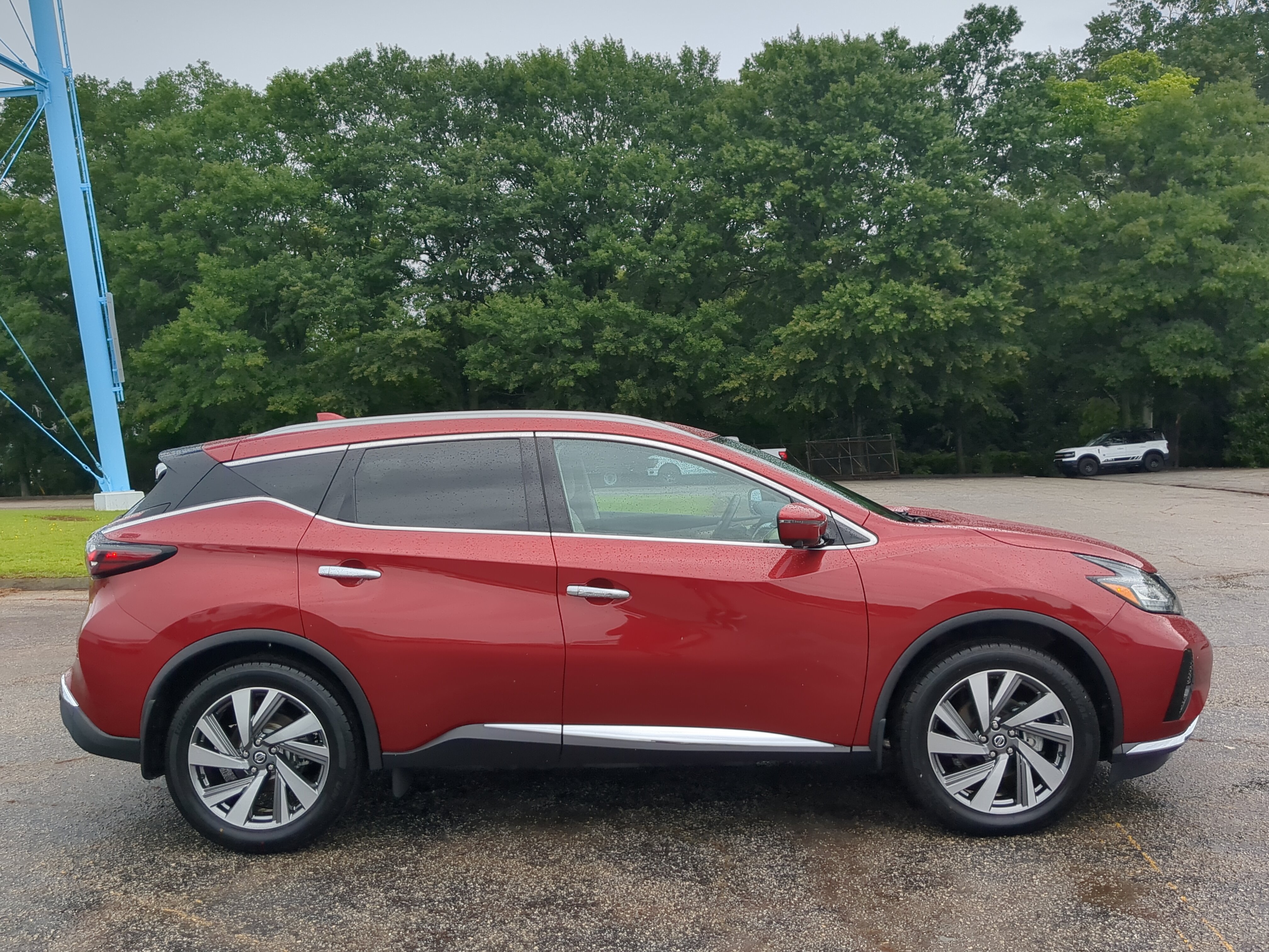 Used 2020 Nissan Murano SL w/ Moonroof Package FWD image 2