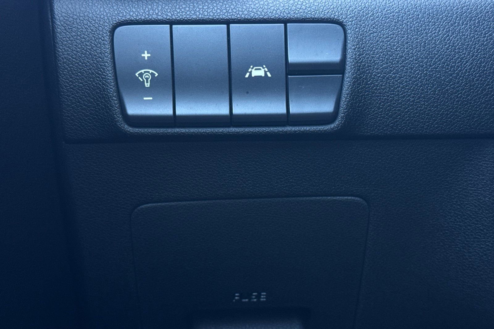 Used 2020 Kia Sportage LX FWD image 24
