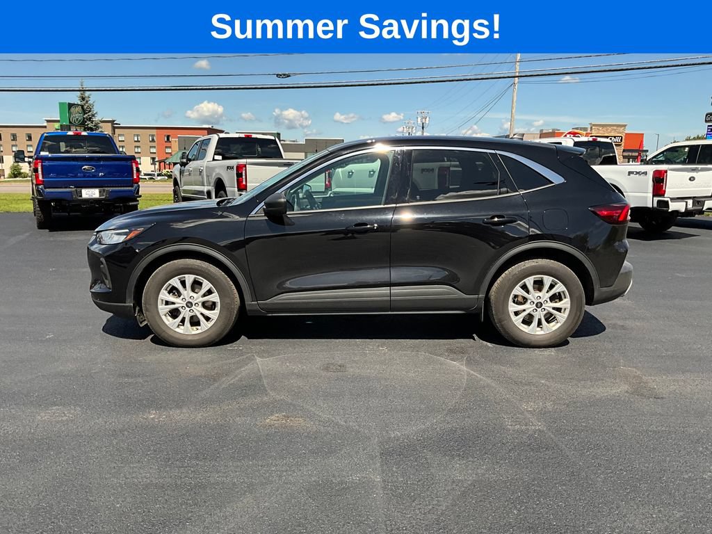 Certified 2023 Ford Escape Active w/ Tech Pack #1 AWD/4WD image 4