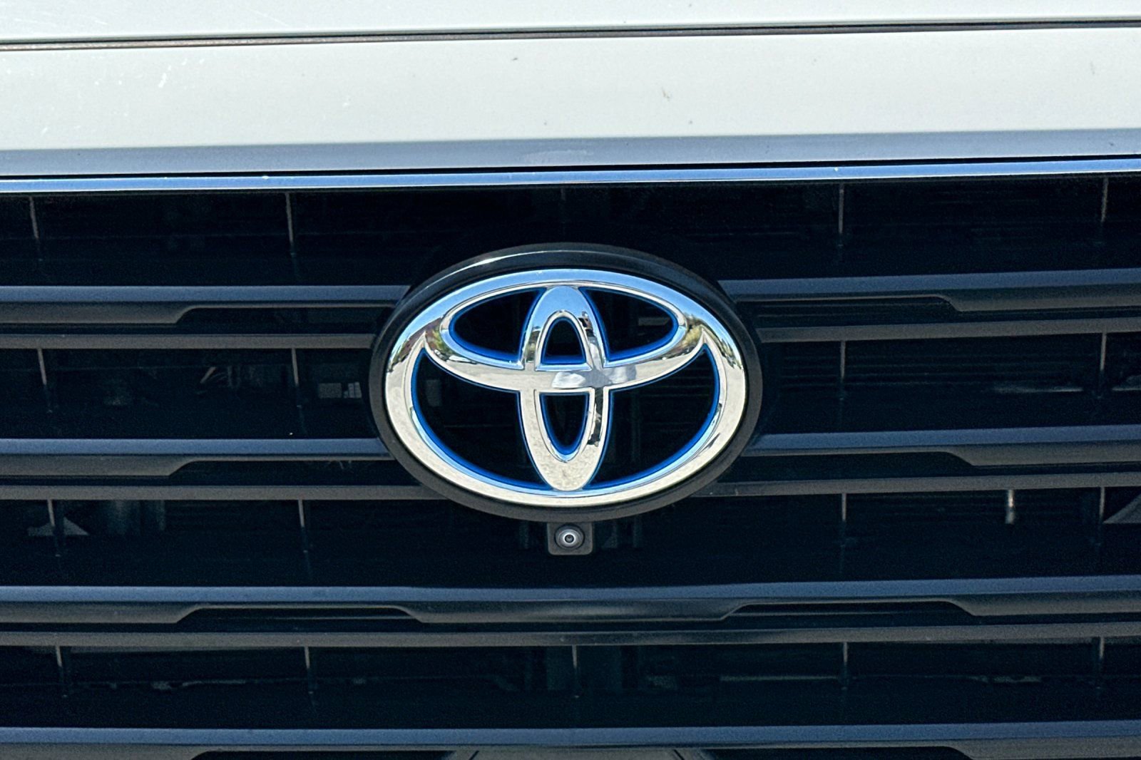 Used 2024 Toyota Sequoia SR5 w/ SR5 Premium Package AWD/4WD image 45