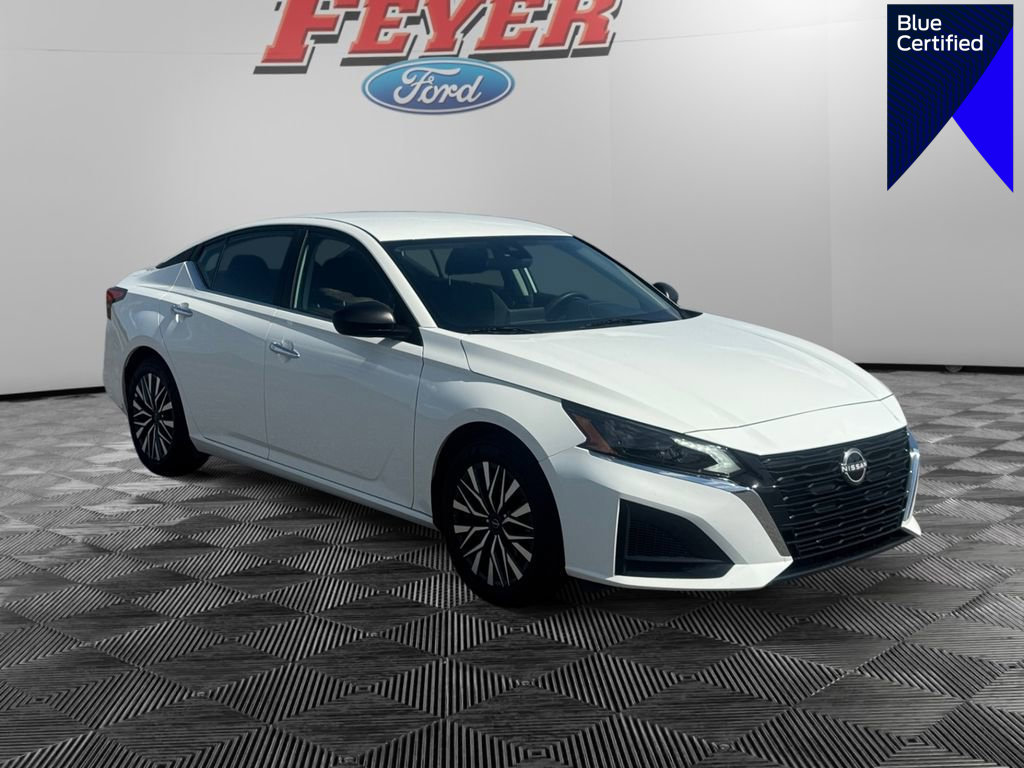 Used 2025 Nissan Altima 2.5 SV