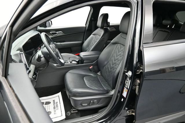 Used 2023 Kia Sportage X-Line AWD/4WD image 11