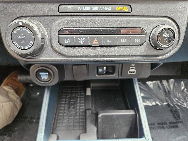 Certified 2025 Ford Maverick Lariat AWD/4WD image 19