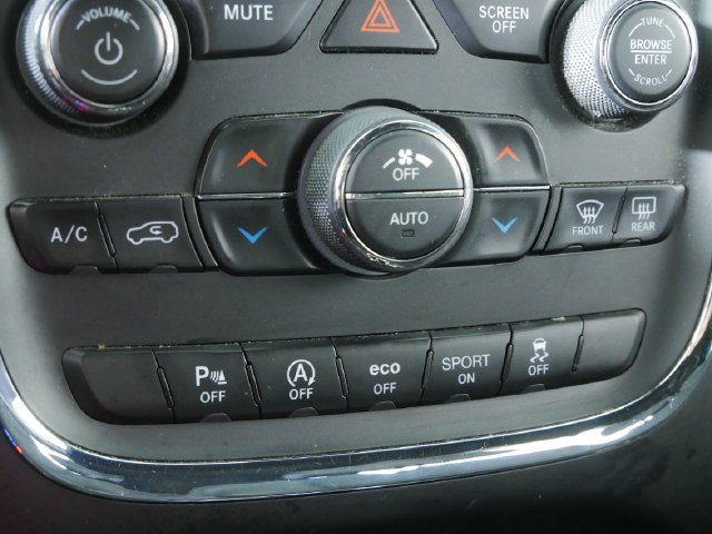 Used 2018 Dodge Durango SXT w/ Quick Order Package 2BB AWD/4WD image 30