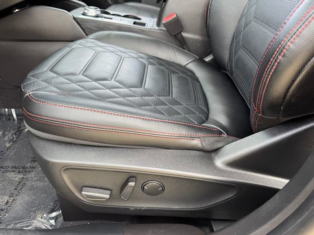 Certified 2023 Ford Escape ST-Line Elite w/ Premium Technology Package AWD/4WD image 15