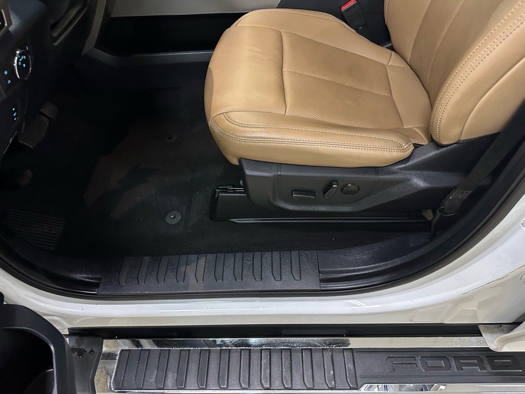 Certified 2022 Ford F250 Lariat w/ Chrome Package image 21