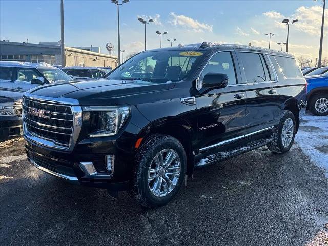 Used 2022 GMC Yukon XL SLT w/ SLT Premium Package AWD/4WD image 2