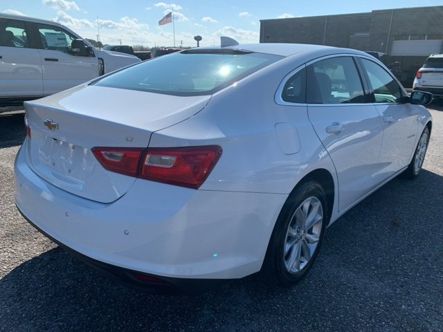 Used 2024 Chevrolet Malibu LT image 3
