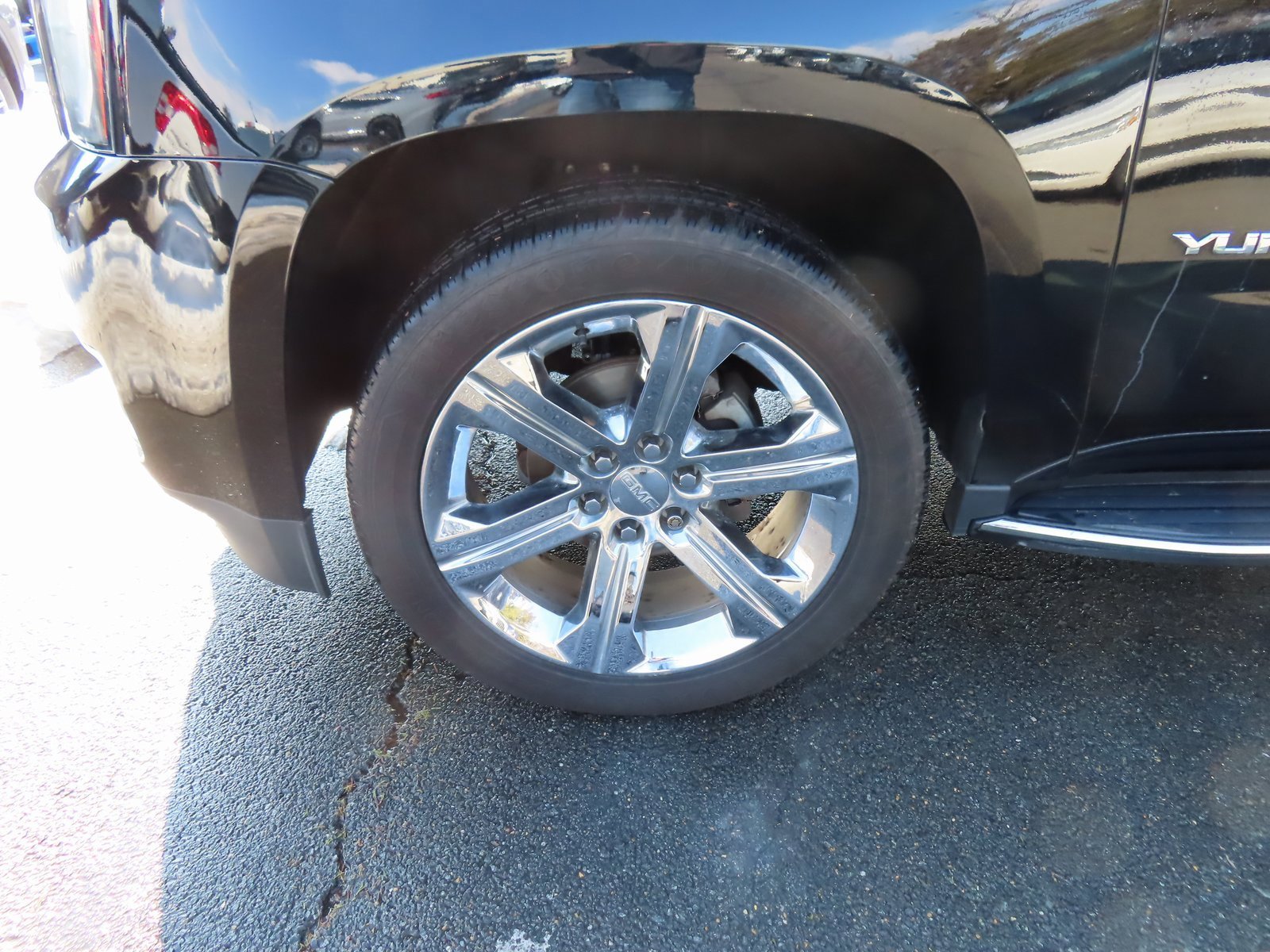 Used 2019 GMC Yukon XL SLT image 11