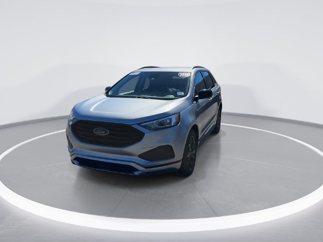 Certified 2024 Ford Edge SE w/ Black Appearance Package AWD/4WD image 2