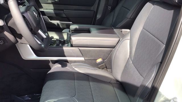 Used 2025 Toyota Sequoia Platinum image 27