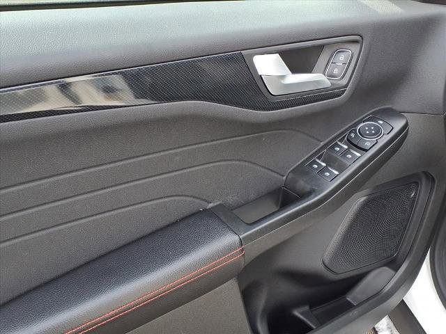 Certified 2023 Ford Escape ST-Line w/ Tech Pack #1 image 9