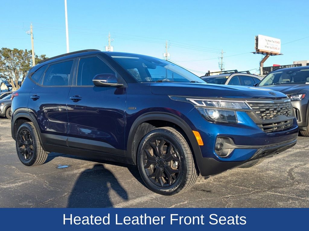 Used 2021 Kia Seltos EX image 2