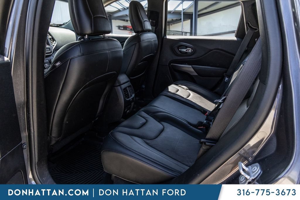 Used 2022 Jeep Cherokee Latitude Lux AWD/4WD image 18