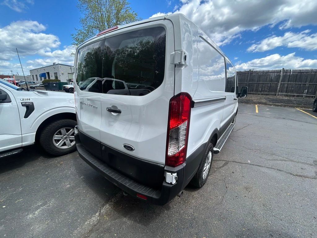 Certified 2024 Ford Transit 250 Low Roof w/ Exterior Upgrade Package RWD image 10