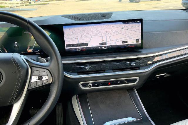 Used 2024 BMW X5 sDrive40i w/ Parking Assistance Package image 6