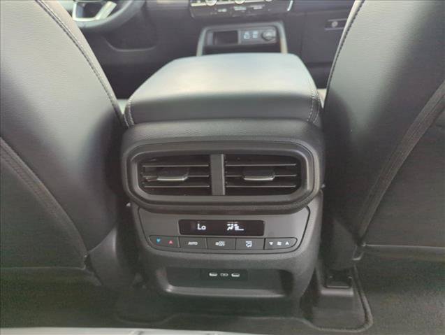 Used 2025 Honda Pilot Touring image 19
