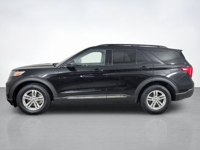 Certified 2023 Ford Explorer XLT w/ Equipment Group 202A AWD/4WD image 6