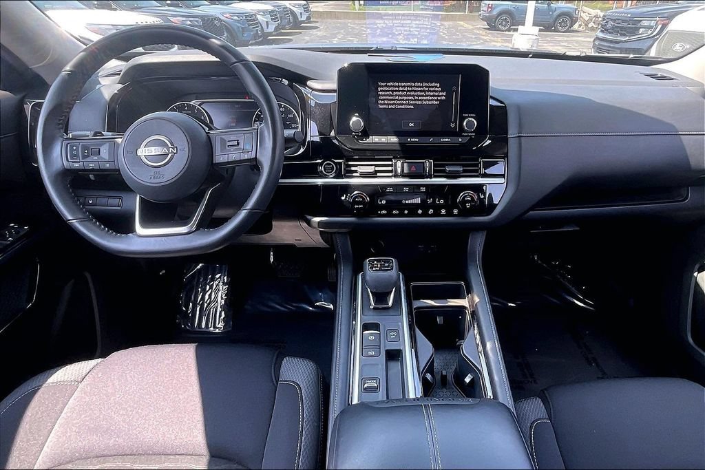Used 2022 Nissan Pathfinder SV FWD image 14