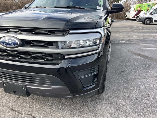 Certified 2024 Ford Expedition Max XLT image 9