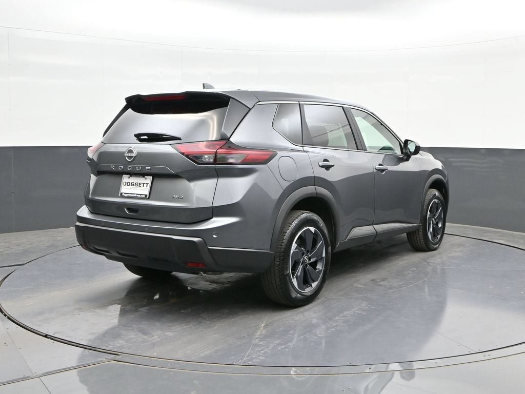Used 2025 Nissan Rogue SV AWD/4WD image 11