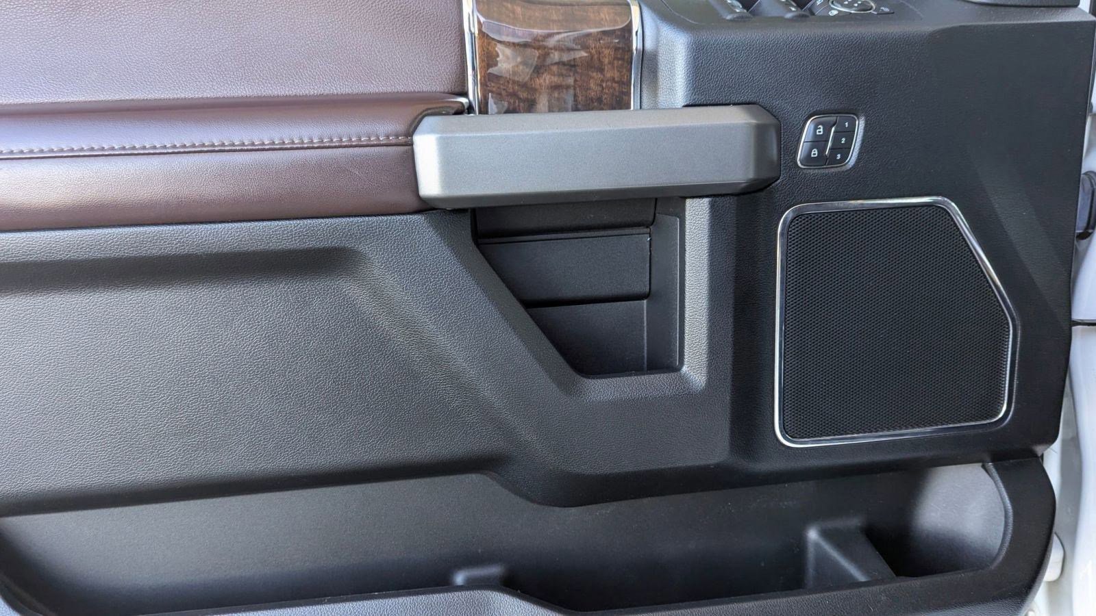 Certified 2017 Ford F150 Platinum w/ Equipment Group 701A Luxury image 24