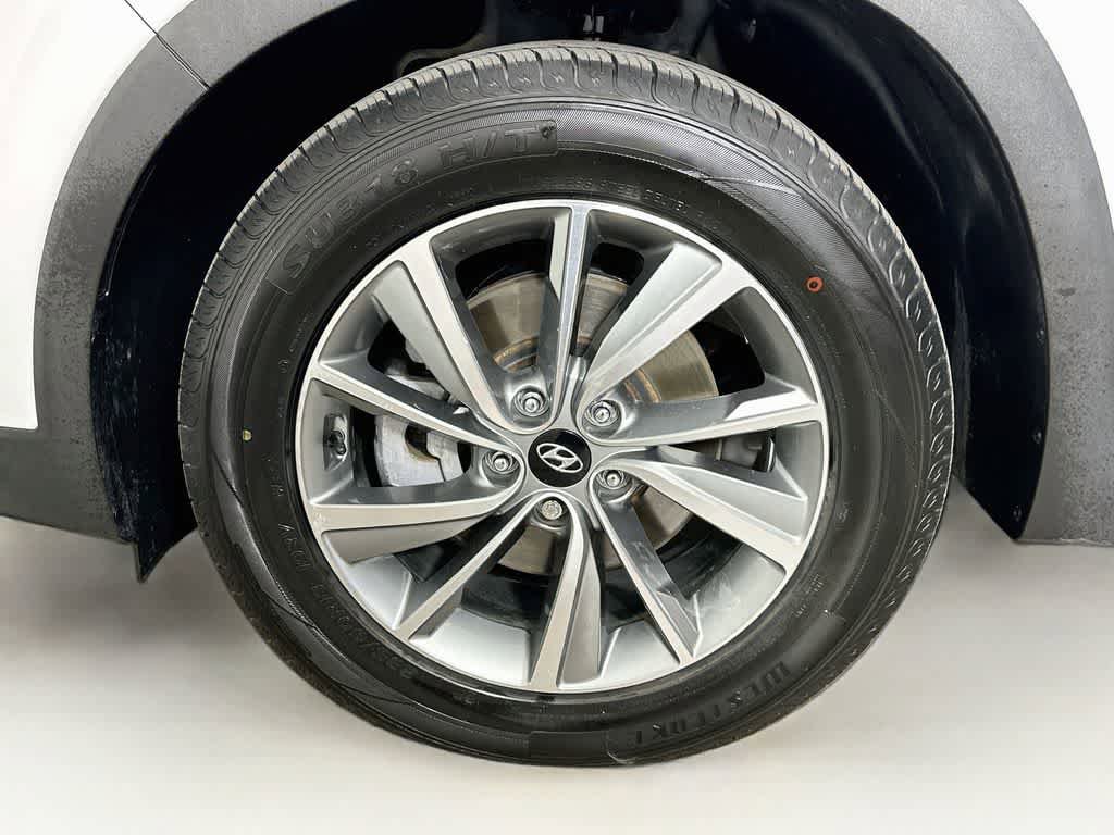 Used 2019 Hyundai Santa Fe FWD image 8